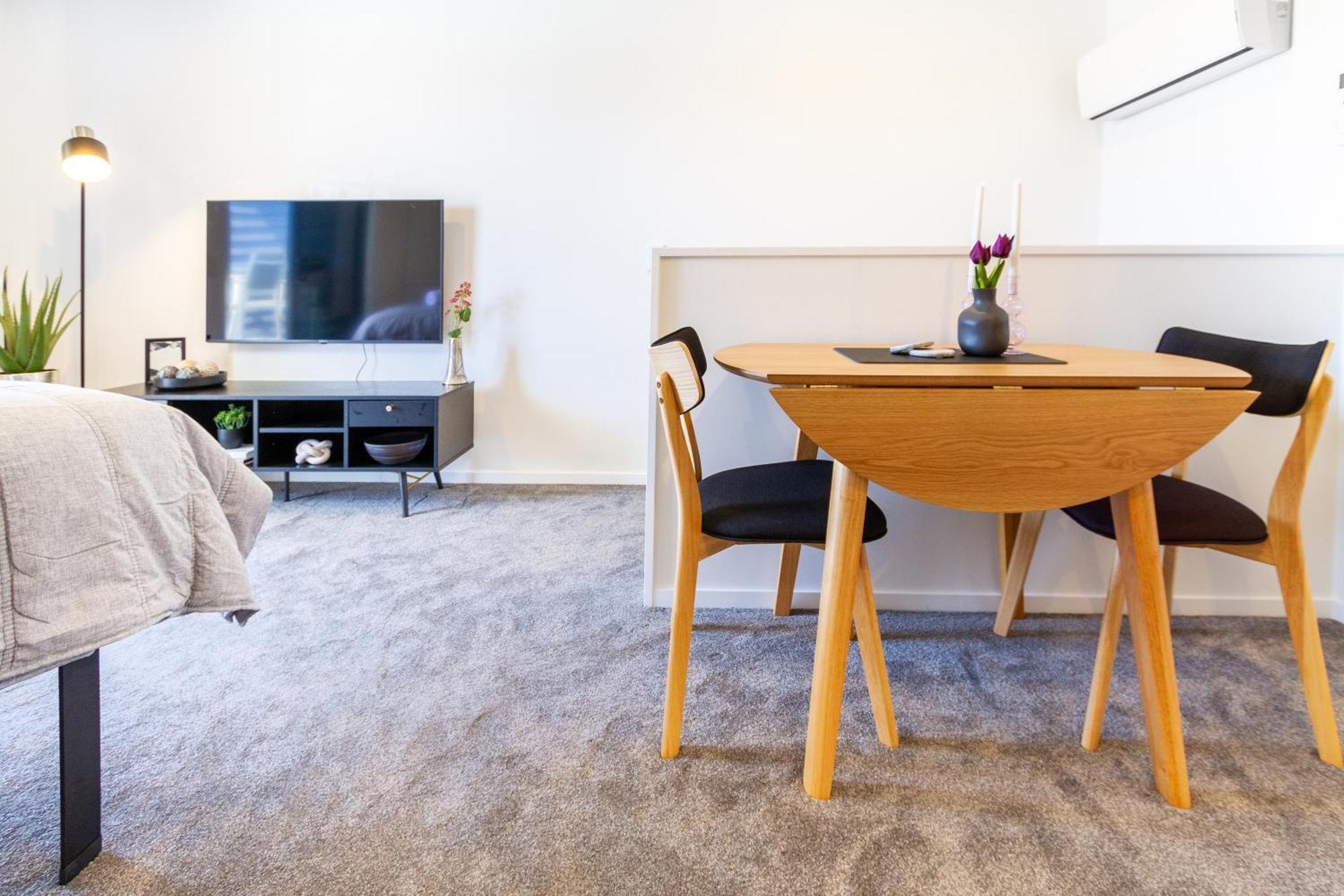 Central City Charm: Pet-Friendly Studio クライストチャーチ エクステリア 写真